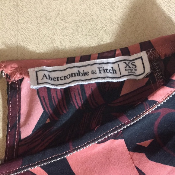 SOLD Abercrombie & Fitch Cold Shoulder Floral Long Sleeve Top Pink Sz XS - Picture 8 of 11